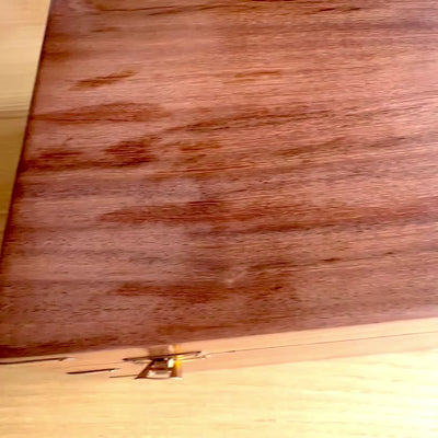 Sextant en Laiton avec Gravure dans un Coffret en Bois