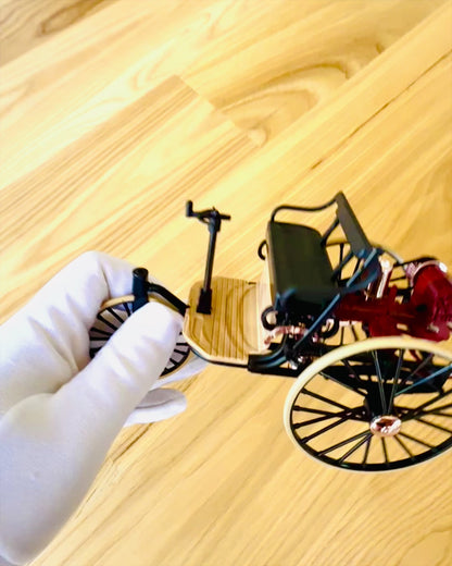 Tricycle Rétro Benz Patent-Motorwagen - Modèle de Collection, personnalisation par gravure pour cadeau