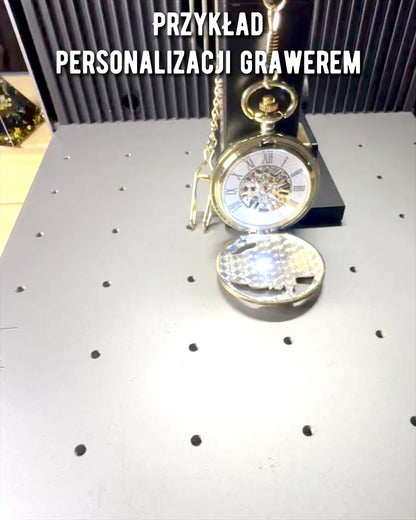 Montre de poche "Train Impérial", possibilité de personnalisation par gravure, couleur or