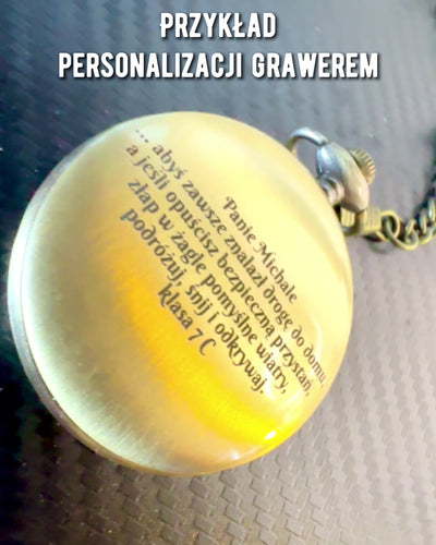 Antico Bussola Tascabile in Bronzo Dorato con Motivo Trafitto – Perfetto per Esploratori e Amanti del Retrò. Personalizzazione con Incisione