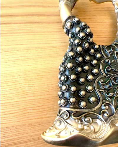 Sculpture élégante "Danseuse de l'Éclat Doré", 29 cm de hauteur, avec possibilité de gravure pour cadeau