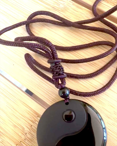 Collier Boho en Obsidienne Yin Yang Tai Chi, possibilité de personnalisation avec gravure pour cadeau