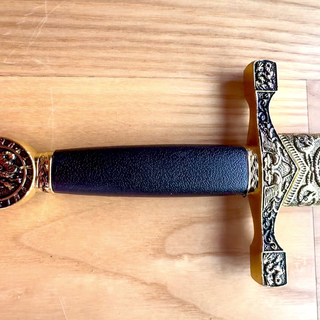 Dague d’acier chevaleresque SW-168 avec possibilité de gravure personnalisée