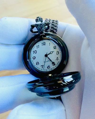 Taschenuhr "Drachen-Aura" mit Personalisierungsoption