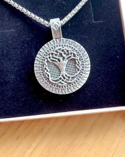 Amulette Arbre de Vie avec Gravure Possible - collier "Vitalité de la Nature", personnalisation