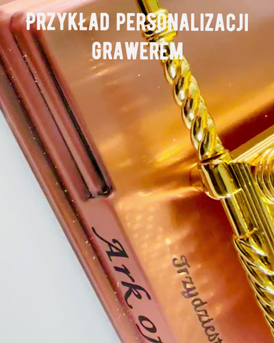 Réplique de l'Arche d'Alliance Dorée – Statue Décorative de l'Arche en Cuivre Taille XL 28x15.6x20 cm