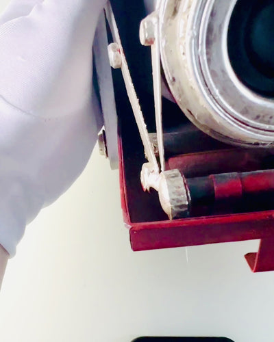 Vintage Vision : Caméra Décorative Rétro avec Option de Gravure