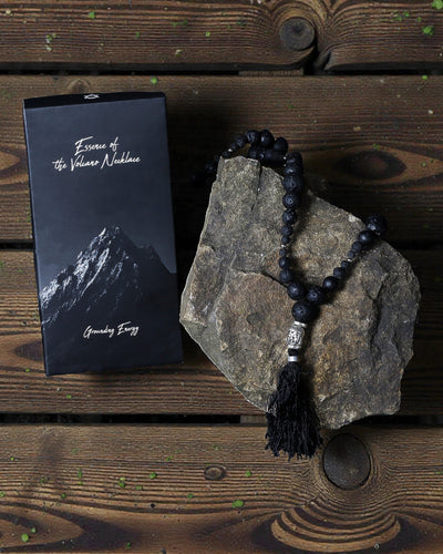Collier Essence du Volcan – Énergie d’ancrage